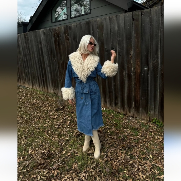 Like New BlankNYC  course denim jacket coat in blue - Picture 13 of 14